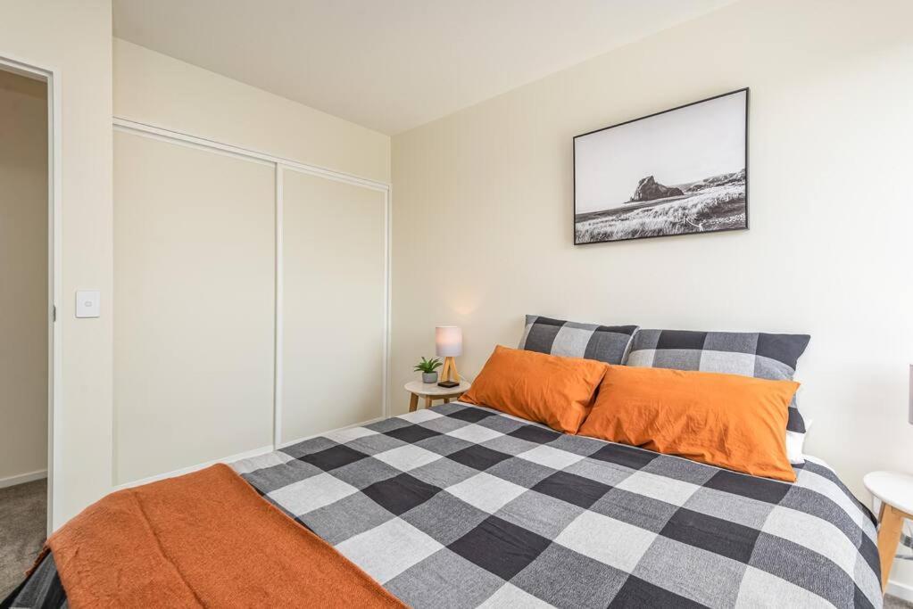 Hop, Skip, Jump To The City ! Christchurch Eksteriør billede